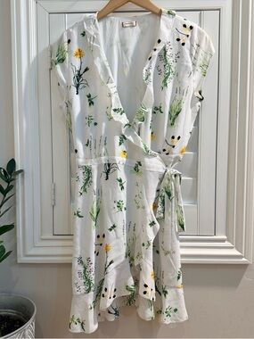 Sunday Best White Floral Wrap Dress with Green & Yellow Botanical Print - Size 4
